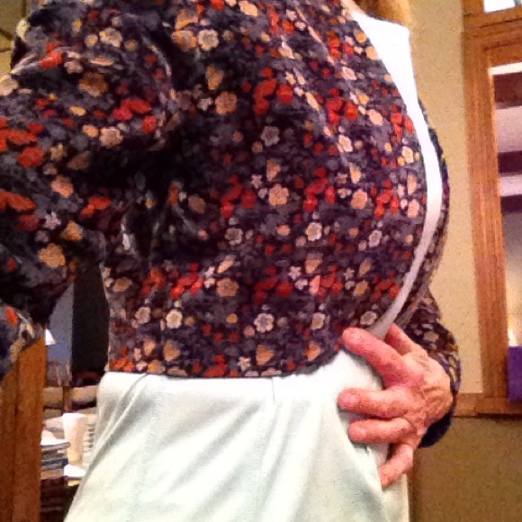 Cute jacket shrug - Picture 4 of 4